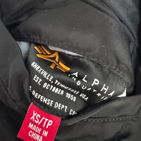 Alpha Industries MA-1 Black Bomber Jacket - Picture 5 of 5